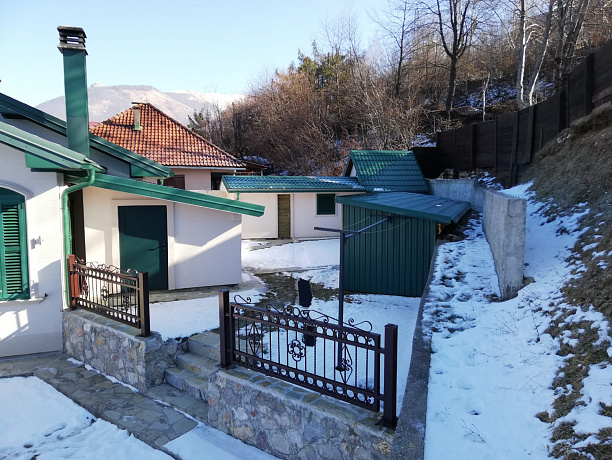 Three-storey house in a mountain paradise in Kolasin